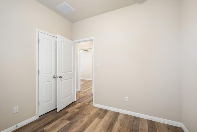 4614 Esper LN 339, Austin, TX 78725