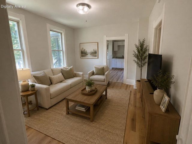 2843 N 10th STREET, Milwaukee, WI 53206