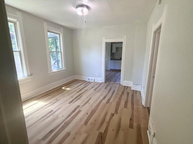 2843 N 10th STREET, Milwaukee, WI 53206