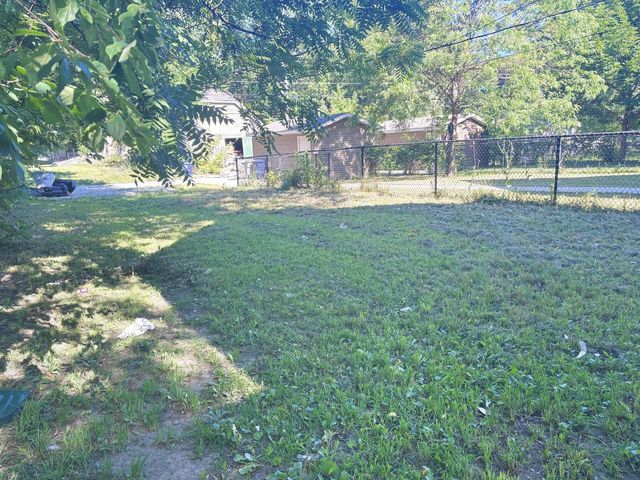 2843 N 10th STREET, Milwaukee, WI 53206