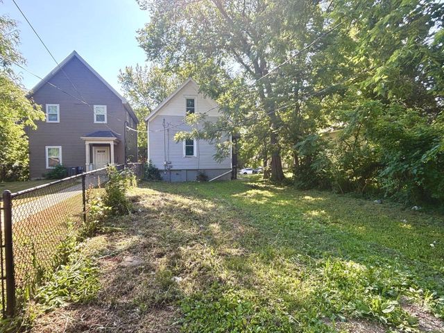 2843 N 10th STREET, Milwaukee, WI 53206