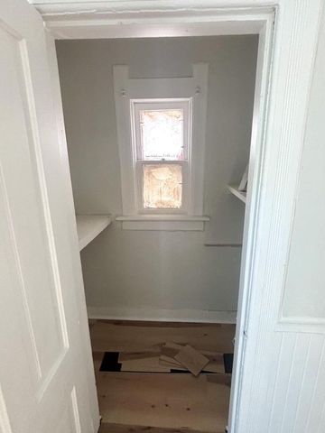 2843 N 10th STREET, Milwaukee, WI 53206