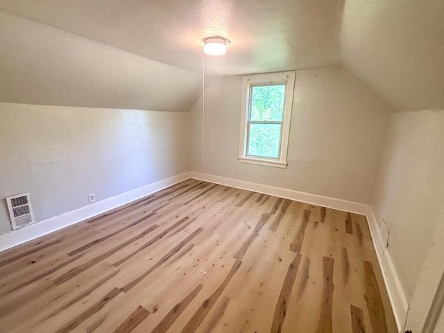 2843 N 10th STREET, Milwaukee, WI 53206
