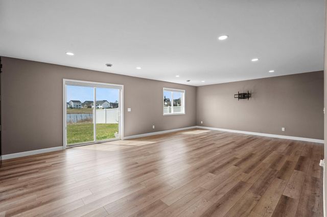 841 Emmy Lane, Hanover, MN 55341