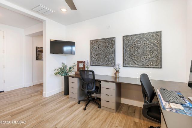 61347 E Shale Road, Oracle, AZ 85623