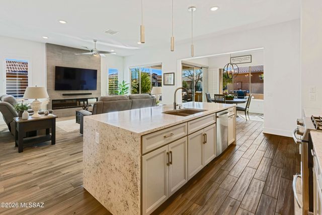 61347 E Shale Road, Oracle, AZ 85623