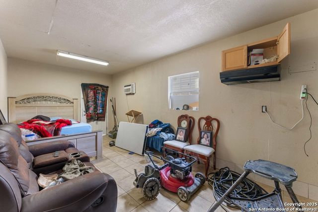 3250 Bob Billa, San Antonio, TX 78223