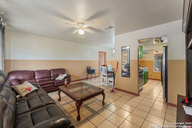3250 Bob Billa, San Antonio, TX 78223