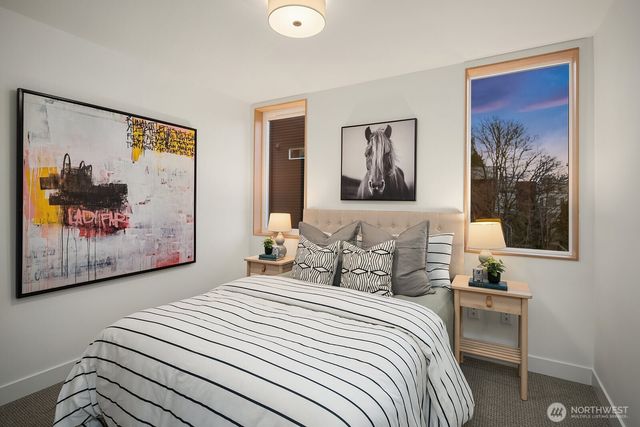 1810 E Mercer Street, Seattle, WA 98112