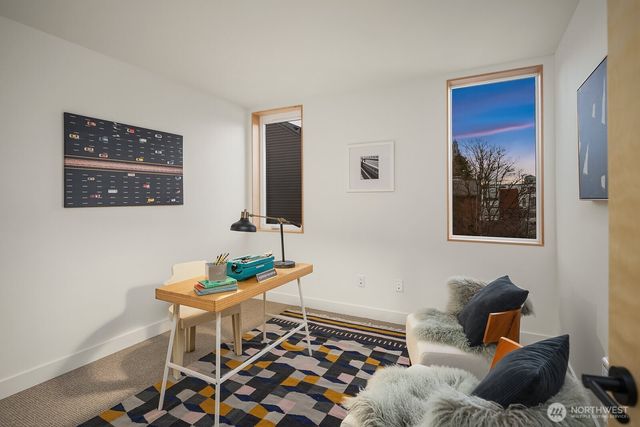 1810 E Mercer Street, Seattle, WA 98112