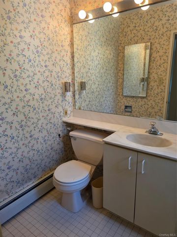 152-34 Jewel Avenue B, Kew Garden Hills, NY 11367