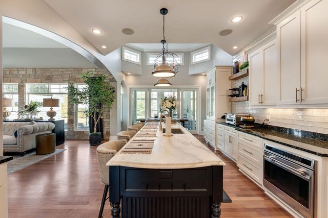 N39W23612 Grey Fox COURT, Pewaukee, WI 53072