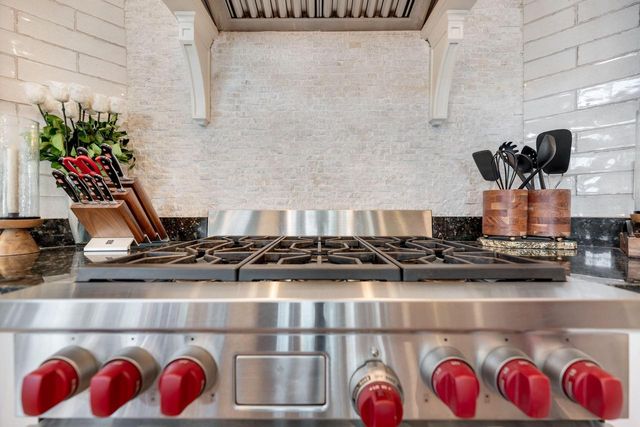 N39W23612 Grey Fox COURT, Pewaukee, WI 53072