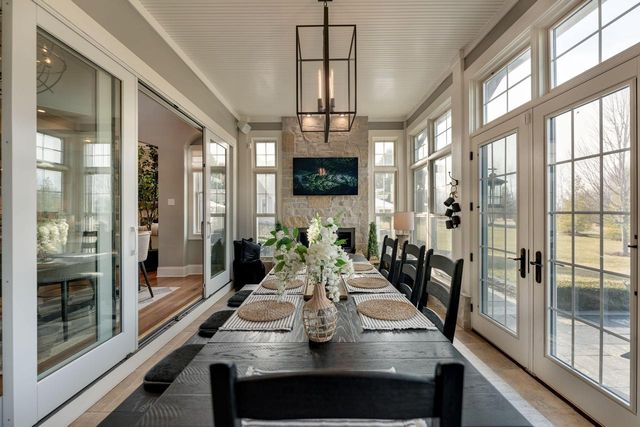 N39W23612 Grey Fox COURT, Pewaukee, WI 53072