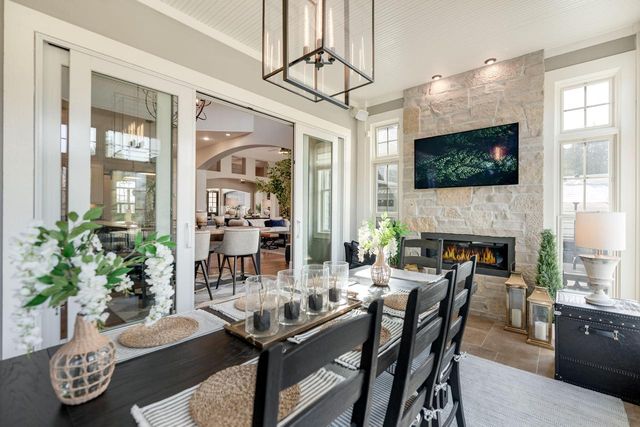 N39W23612 Grey Fox COURT, Pewaukee, WI 53072