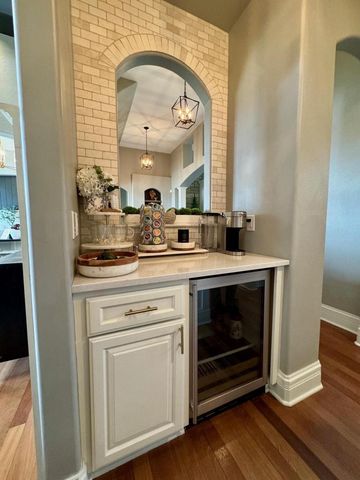 N39W23612 Grey Fox COURT, Pewaukee, WI 53072