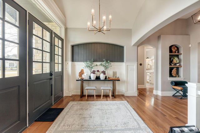 N39W23612 Grey Fox COURT, Pewaukee, WI 53072