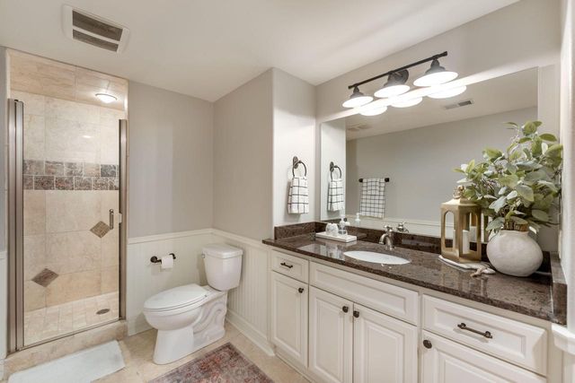 N39W23612 Grey Fox COURT, Pewaukee, WI 53072