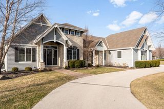 N39W23612 Grey Fox COURT, Pewaukee, WI 53072
