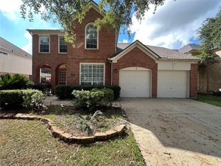 16207 Waiting Spring Circle, Houston, TX 77095