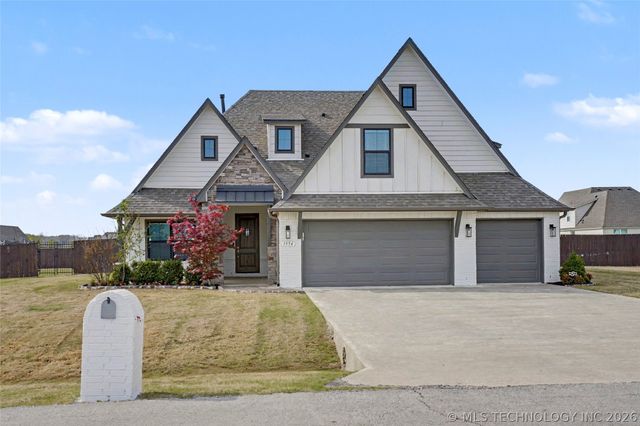 1954 E 173rd Street S, Mounds, OK 74047