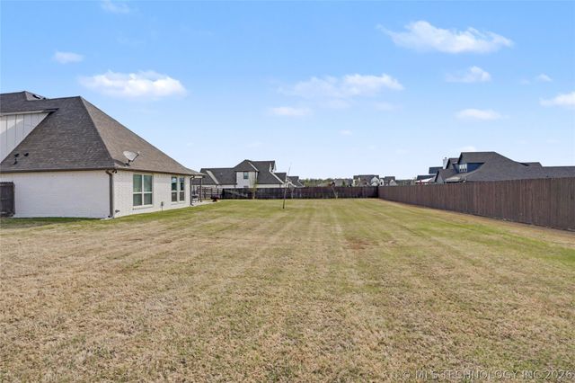 1954 E 173rd Street S, Mounds, OK 74047