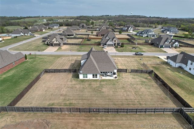 1954 E 173rd Street S, Mounds, OK 74047