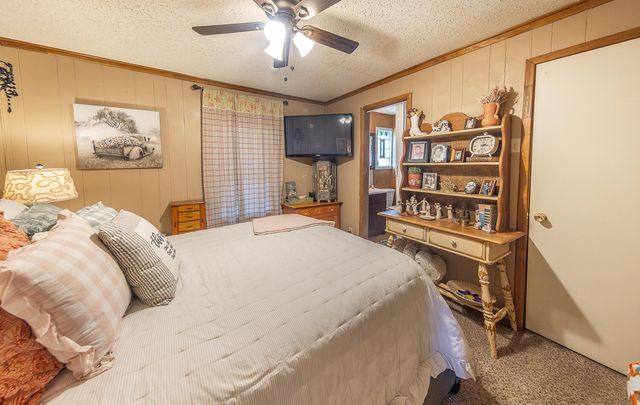 450 S 12th Street, Slaton, TX 79364