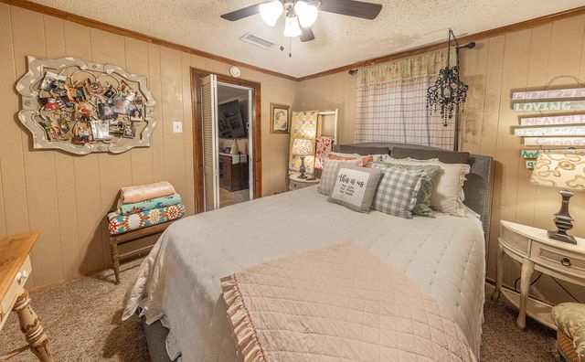 450 S 12th Street, Slaton, TX 79364