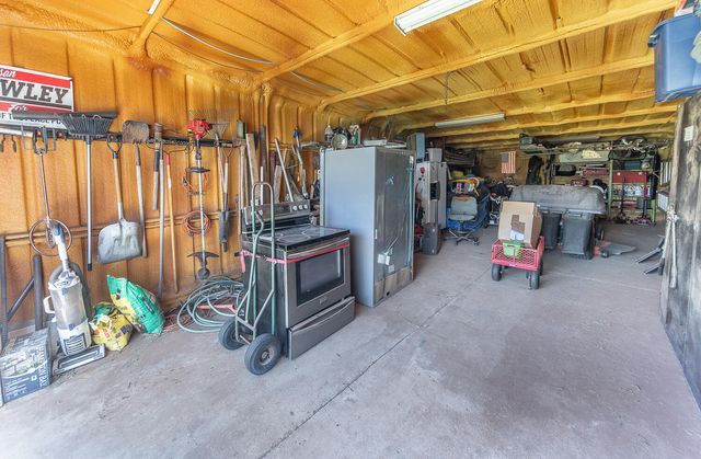 450 S 12th Street, Slaton, TX 79364