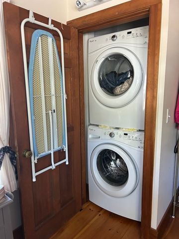 33 Woodland Street 1, Newburyport, MA 01950