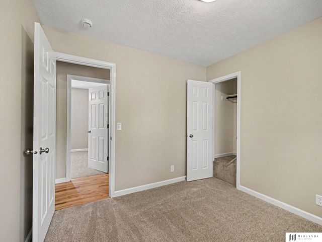 12711 Larimore Avenue, Omaha, NE 68164