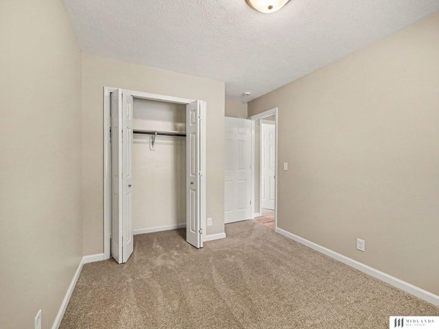 12711 Larimore Avenue, Omaha, NE 68164