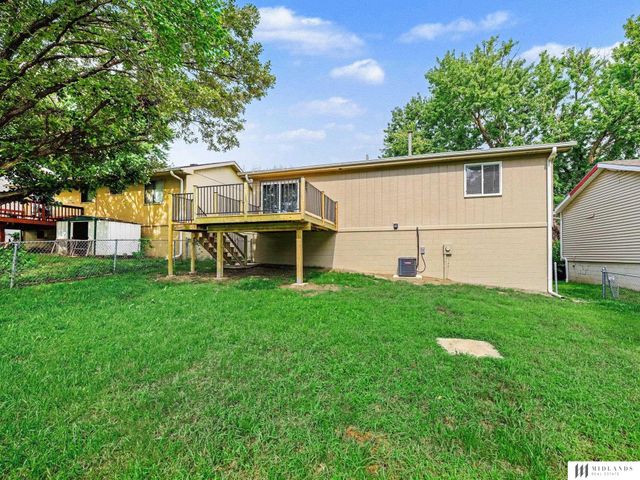 12711 Larimore Avenue, Omaha, NE 68164
