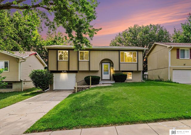 12711 Larimore Avenue, Omaha, NE 68164
