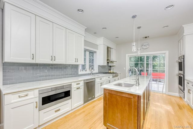 38 Westminster Way, Pomona, NY 10970