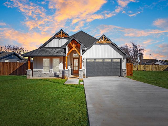 3532 Frazier Court, Fort Worth, TX 76040