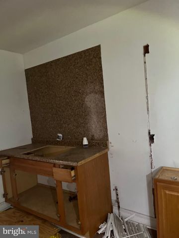 2234 E VENANGO ST, Philadelphia, PA 19134