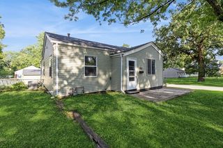3901 Lawnwoods Drive, Des Moines, IA 50310