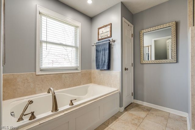 6325 Brecksville Road, Independence, OH 44131