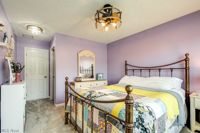 6325 Brecksville Road, Independence, OH 44131