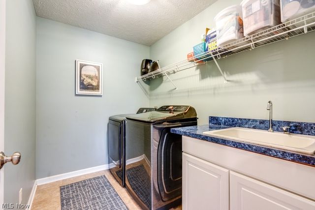 6325 Brecksville Road, Independence, OH 44131