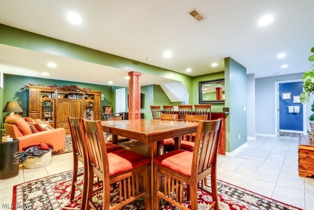 6325 Brecksville Road, Independence, OH 44131