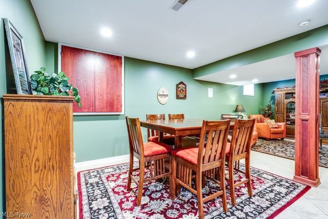 6325 Brecksville Road, Independence, OH 44131