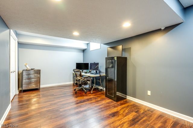 6325 Brecksville Road, Independence, OH 44131