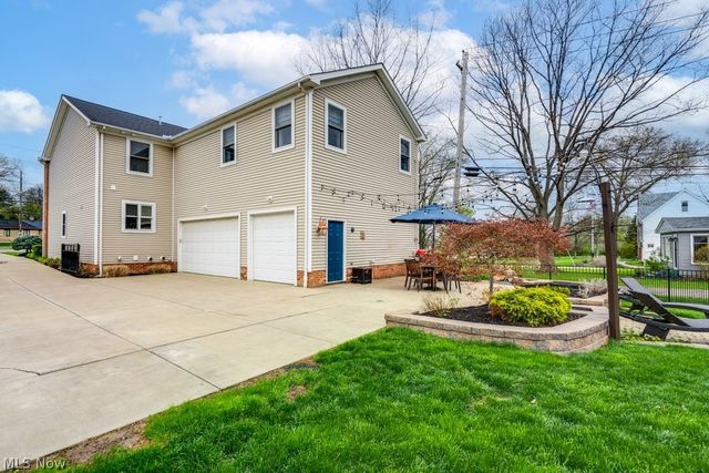 6325 Brecksville Road, Independence, OH 44131