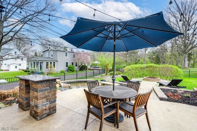 6325 Brecksville Road, Independence, OH 44131