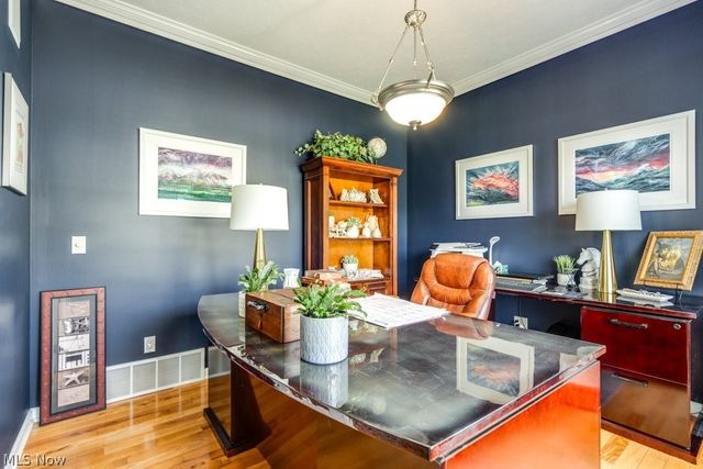 6325 Brecksville Road, Independence, OH 44131