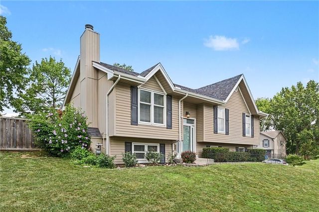 8626 N Wayland Avenue, Kansas City, MO 64153