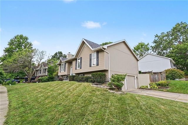 8626 N Wayland Avenue, Kansas City, MO 64153